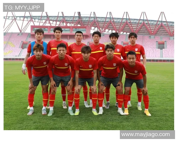 南京足球队的奋斗与荣耀：一段不平凡的突破之旅