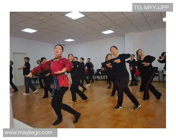 周强独家分享街舞心得与技巧助你舞出自我风采